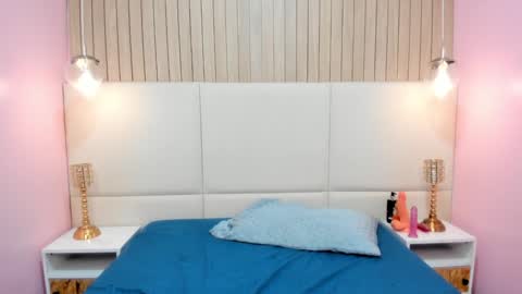 Sophie online show from January 2025 05:41:02 AM