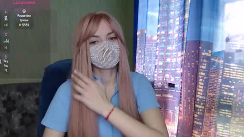 Sophie online show from March 2026 08:50:01 AM