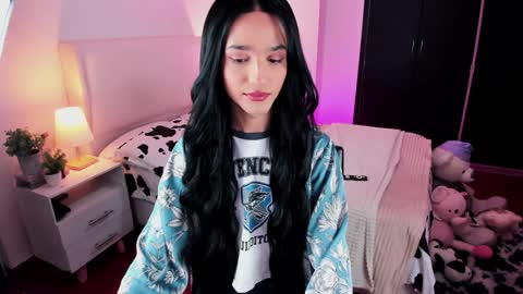 Snapshot of sophiecornett chatting on February 2025 07:55:01 PM online show from February 2025 07:55:01 PM