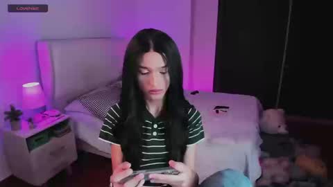 Snapshot of sophiecornett chatting on September 2025 01:38:02 AM online show from September 2025 01:38:02 AM