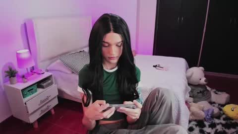 Snapshot of sophiecornett chatting on September 2025 02:00:02 AM online show from September 2025 02:00:02 AM