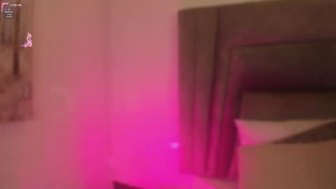 Snapshot of sophiee_smith chatting on July 2026 10:54:01 AM Sophie online show from July 2026 10:54:01 AM