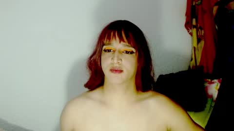 sophiehillsxo online show from January 2025 12:20:01 AM