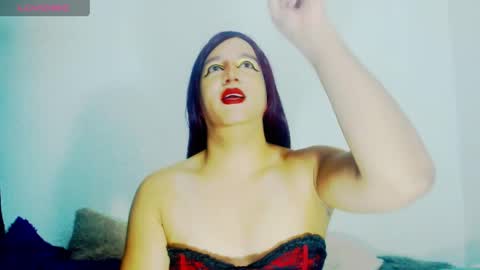 sophiehillsxo online show from May 2026 01:25:02 AM