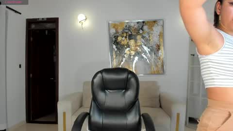 Sophie online show from April 2026 11:21:03 PM