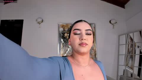 Snapshot of sophielanne chatting on May 2026 05:47:02 AM Sophie online show from May 2026 05:47:02 AM
