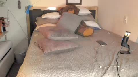 SofiTrans21 online show from December 2024 10:05:01 PM