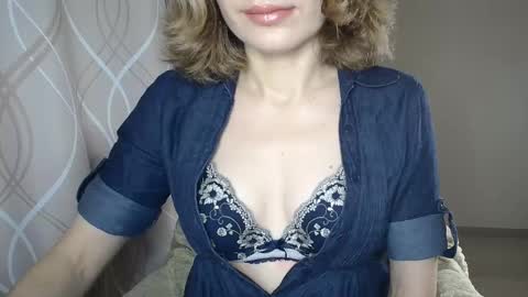 Sophiemisss online show from October 2025 07:45:02 AM