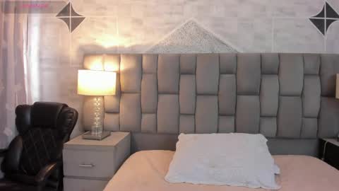 Snapshot of sophiewatson_ chatting on May 2026 02:46:02 PM sophiewatson_ online show from May 2026 02:46:02 PM