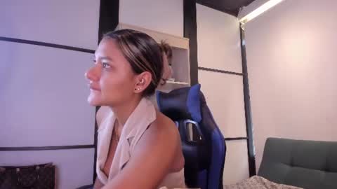Snapshot of sophiewatson_ chatting on July 2026 01:57:01 PM sophiewatson_ online show from July 2026 01:57:01 PM