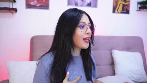 Sophiie online show from January 2026 12:57:01 AM