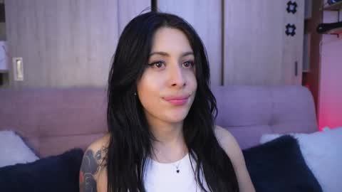 Sophiie online show from April 2026 12:15:01 AM