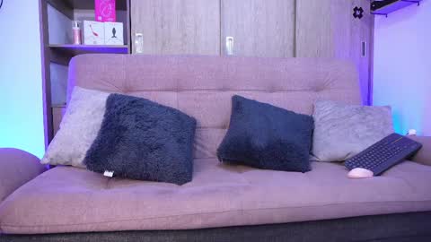 Sophiie online show from May 2026 03:01:01 AM