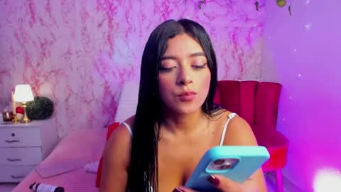 Snapshot of sophiiewilson chatting on June 2026 04:14:02 AM Sophie Wilson online show from June 2026 04:14:02 AM