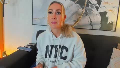 Sophi online show from February 2026 11:08:01 AM