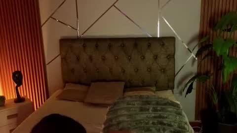 Sophy  online show from February 2026 07:54:01 PM