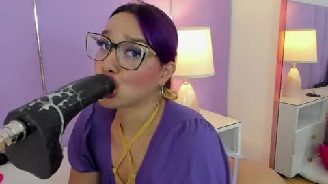 Sophy online show from October 2025 11:51:02 AM