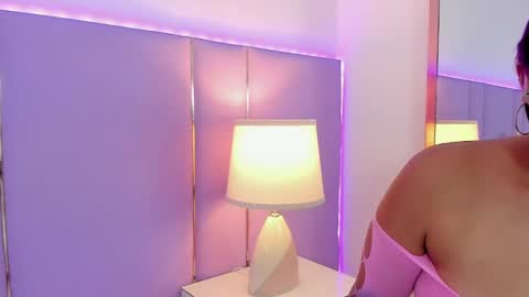 Sophy online show from October 2025 11:51:02 AM