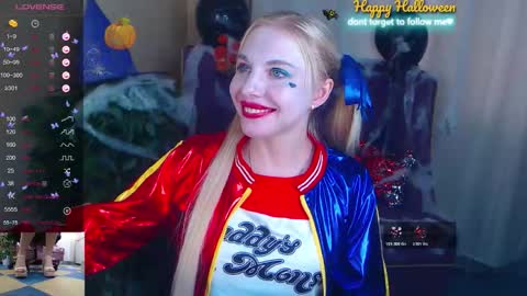 Lisa online show from October 2025 07:10:02 AM