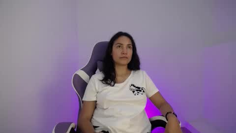 Ana  online show from January 2025 03:57:02 AM