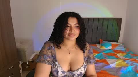 Snapshot of soynerea chatting on May 2026 02:40:01 AM online show from May 2026 02:40:01 AM