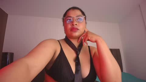 Snapshot of soynerea chatting on June 2026 02:23:01 AM online show from June 2026 02:23:01 AM