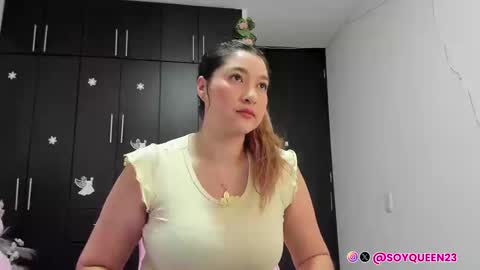 SoyQueen online show from September 2025 04:56:02 AM