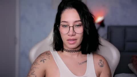 brisa  s online show from November 2025 03:45:02 PM