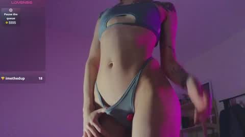 Snapshot of space_x_roxy chatting on December 2024 06:59:02 PM Roxy online show from December 2024 06:59:02 PM