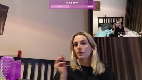 Snapshot of spacegirl42o chatting on December 2024 03:38:02 PM Spacegirl online show from December 2024 03:38:02 PM