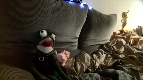 Snapshot of spacegirl42o chatting on December 2024 03:35:01 PM Spacegirl online show from December 2024 03:35:01 PM