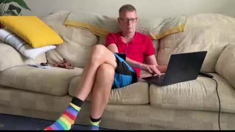 Snapshot of spaceman_fun chatting on June 2026 04:38:01 PM spaceman_fun online show from June 2026 04:38:01 PM