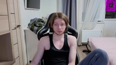 Snapshot of spaisenok chatting on February 2026 10:06:01 PM Mike online show from February 2026 10:06:01 PM