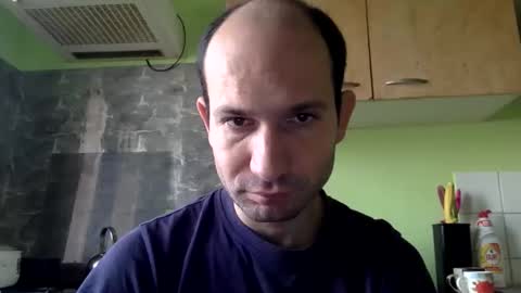 Snaiky online show from December 2025 01:06:01 PM