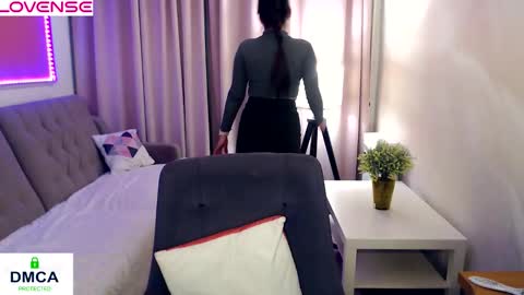 Snapshot of sparkling_starlet67 chatting on February 2026 05:41:02 AM Ilona online show from February 2026 05:41:02 AM