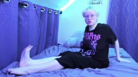 Snapshot of sparkling_water_hate_club chatting on November 2025 07:45:02 PM Atticus Pendragon online show from November 2025 07:45:02 PM