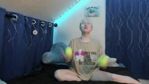 Atticus Pendragon online show from December 2025 12:29:01 AM