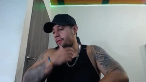 Snapshot of spartacus_cam chatting on March 2025 05:42:02 AM     online show from March 2025 05:42:02 AM