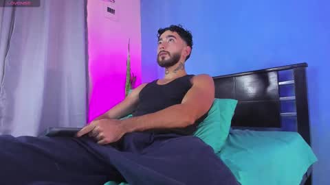 Isaac online show from March 2025 07:15:02 PM