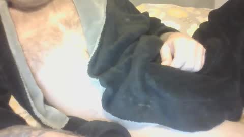 Snapshot of species98 chatting on January 2025 08:41:02 AM species online show from January 2025 08:41:02 AM