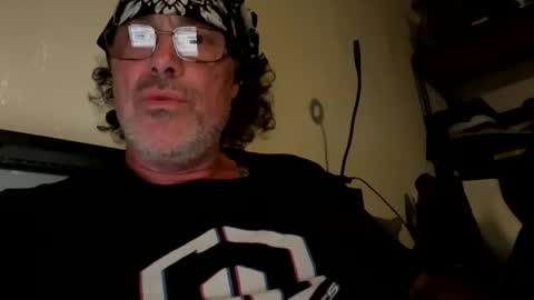 specter1972 online show from April 2026 12:52:01 AM