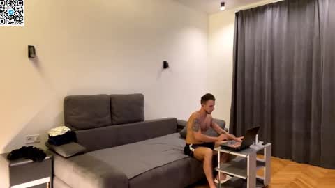 Alex online show from October 2025 08:26:01 PM