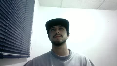 sperm_donor94 online show from October 2025 09:01:01 PM