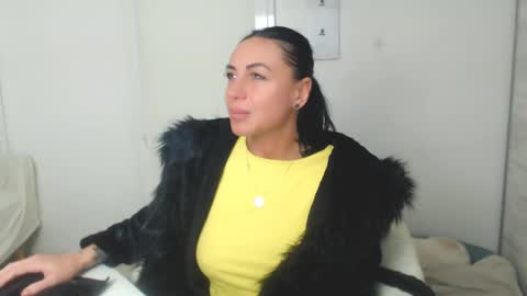 Carla online show from February 2025 07:42:02 PM