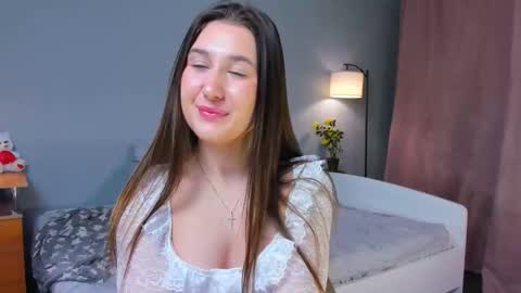 Elva online show from December 2025 07:20:01 PM