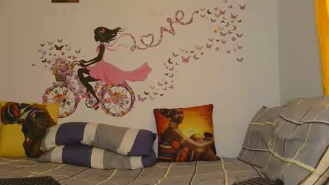 Snapshot of spicy_angels chatting on January 2026 05:56:01 AM Quinter Cheeky online show from January 2026 05:56:01 AM