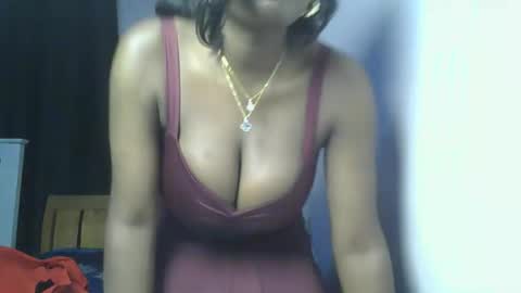 Snapshot of spicy_cherrie chatting on May 2026 10:18:02 PM cherrie online show from May 2026 10:18:02 PM