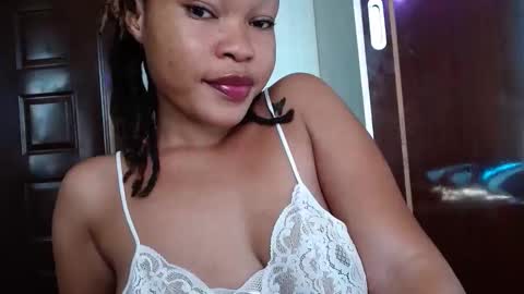 Snapshot of spicy_kerrine chatting on November 2025 01:21:02 PM Spicy kerrine online show from November 2025 01:21:02 PM