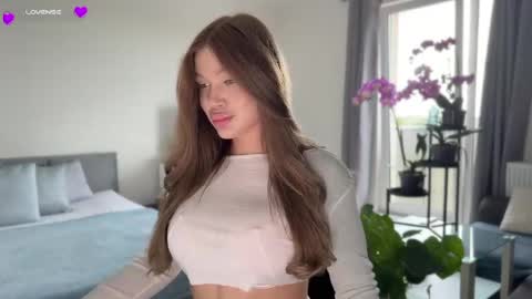 Snapshot of spirit_euphoria chatting on May 2026 09:17:01 AM spirit euphoria online show from May 2026 09:17:01 AM