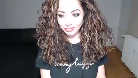 Doll online show from March 2025 04:35:01 PM